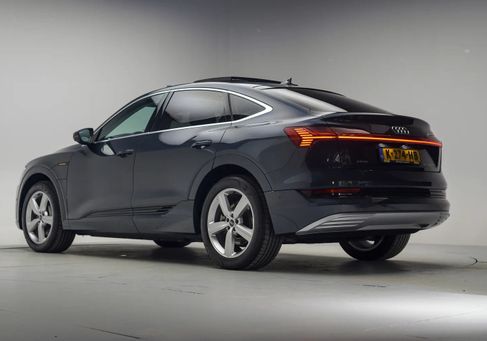 Audi e-tron, 2020 3