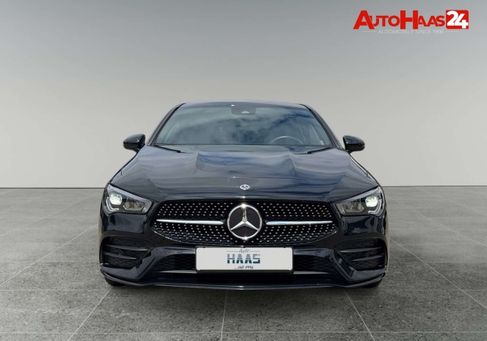 Mercedes-Benz CLA 200, 2022