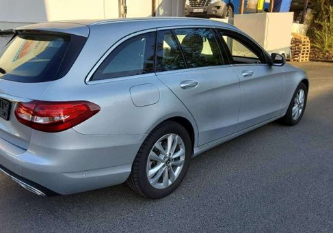 Mercedes-Benz C 300, 2019