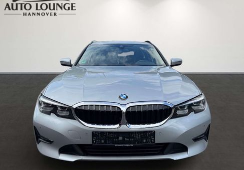 BMW 320, 2021