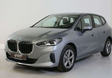 BMW 220, 2025