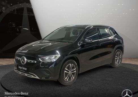 Mercedes-Benz GLA 180, 2023