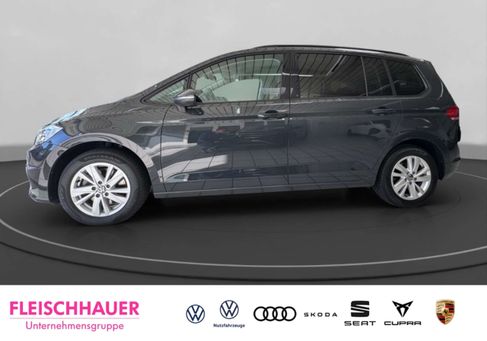 Volkswagen Touran, 2023 3
