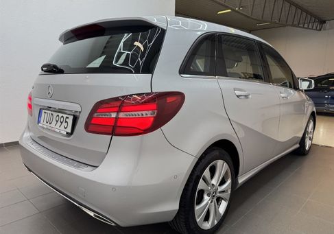 Mercedes-Benz B 180, 2019