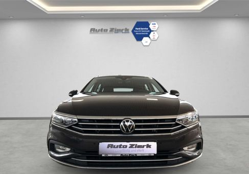 Volkswagen Passat, 2023