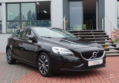 Volvo V40, 2019