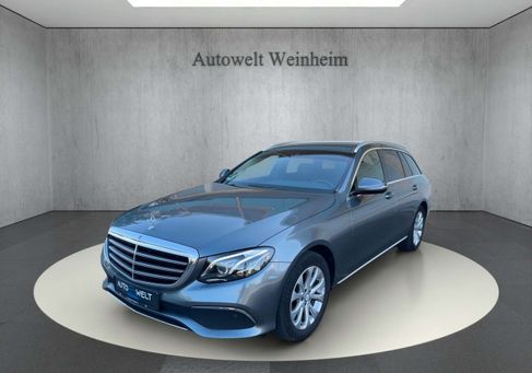Mercedes-Benz E 220, 2019 3