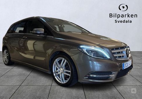 Mercedes-Benz B 180, 2014