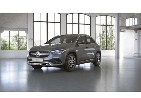 Mercedes-Benz GLA 250, 2022