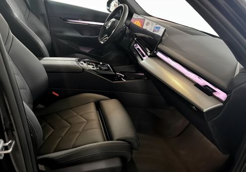 BMW 530, 2025
