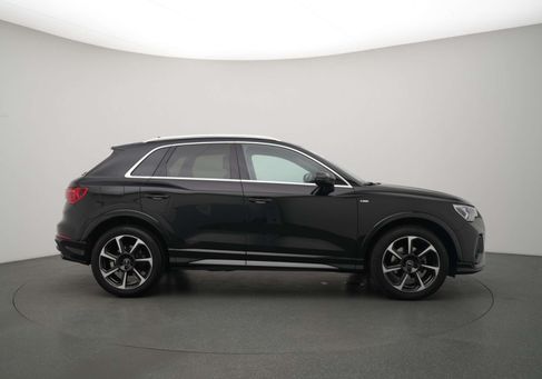 Audi Q3, 2022
