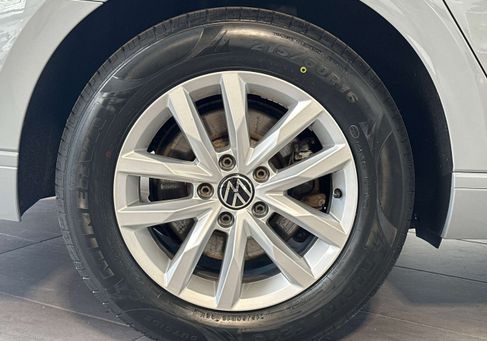 Volkswagen Passat Variant, 2023 3
