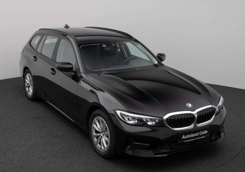 BMW 320, 2022