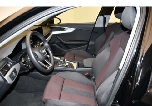 Audi A4, 2023