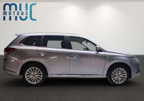 Mitsubishi Outlander, 2020