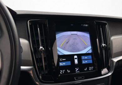 Volvo V90, 2021