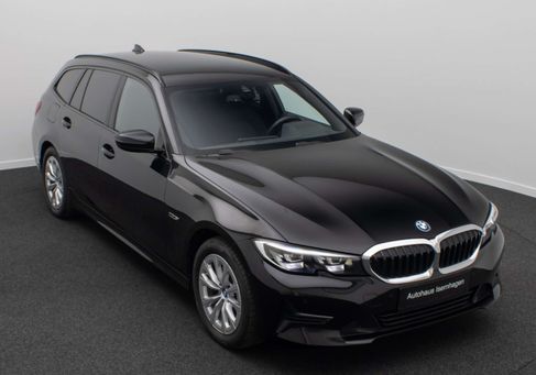 BMW 320, 2022