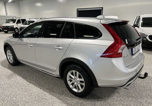 Volvo V60 Cross Country, 2017