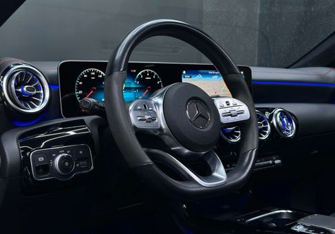 Mercedes-Benz CLA 200, 2020