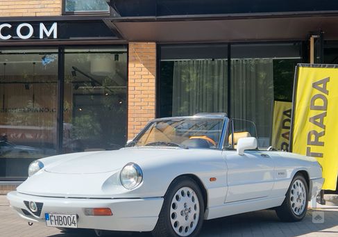 Alfa Romeo Spider, 1990