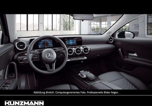 Mercedes-Benz A 250, 2022