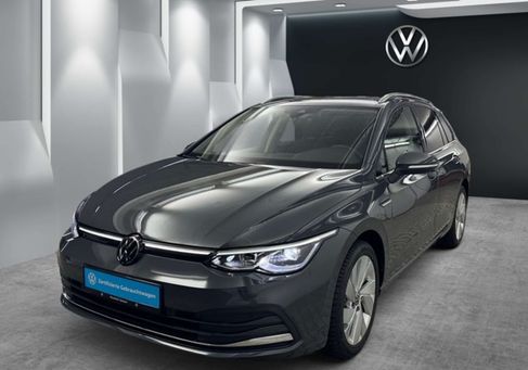 Volkswagen Golf, 2024