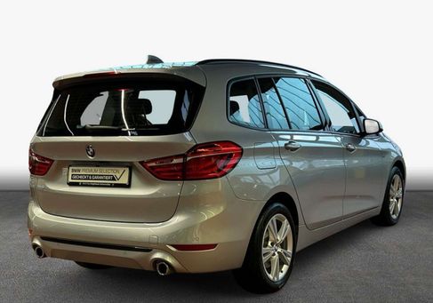 BMW 220, 2020