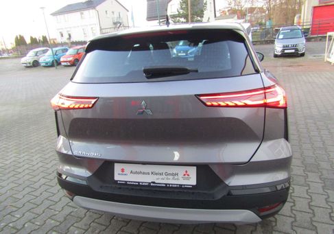 Mitsubishi Grandis, 2026