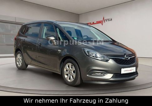 Opel Zafira Tourer, 2017