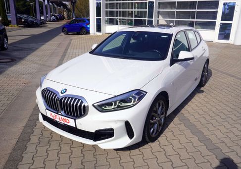 BMW 120, 2023