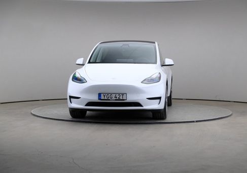 Tesla Model Y, 2023 3