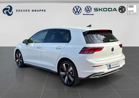 Volkswagen Golf, 2021 3