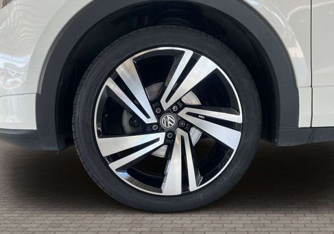 Volkswagen T-Cross, 2020