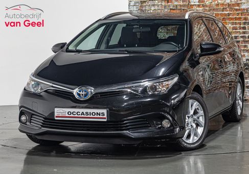 Toyota Auris, 2015