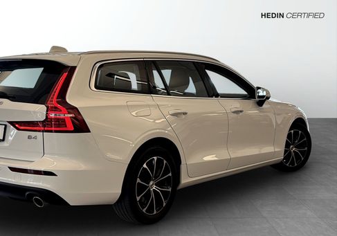 Volvo V60, 2021