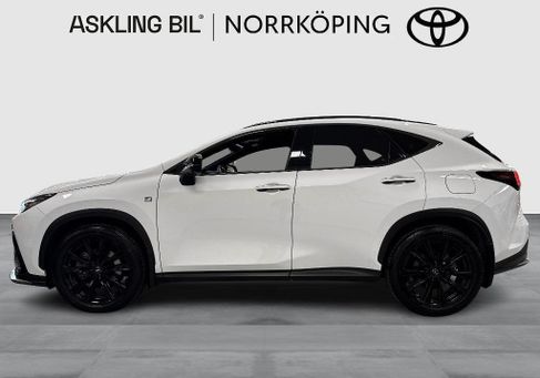 Lexus NX, 2022