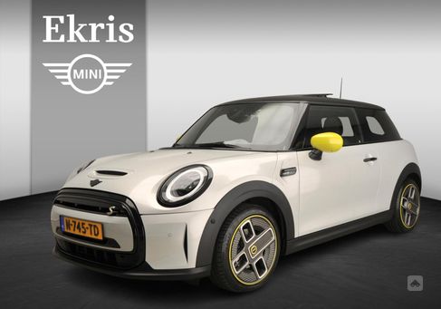 MINI, 2021