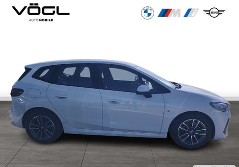 BMW 218, 2024 2