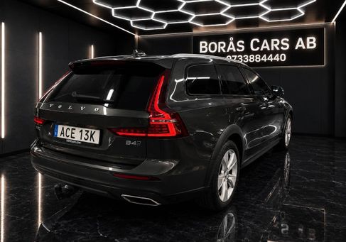 Volvo V60 Cross Country, 2022