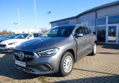 Mercedes-Benz GLA 200, 2020