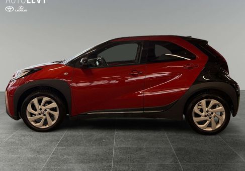Toyota, 2022 3