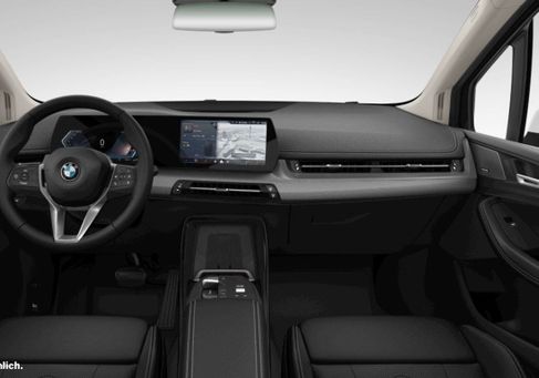BMW 218, 2024 3