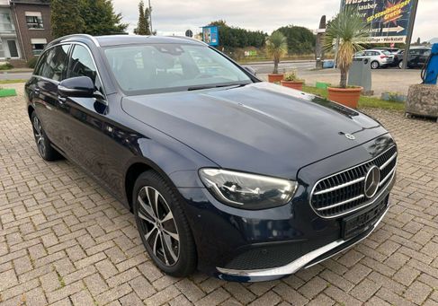 Mercedes-Benz E 300, 2021