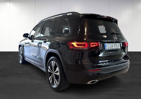 Mercedes-Benz GLB 200, 2023