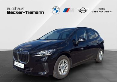 BMW 216, 2025