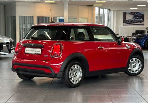 MINI ONE, 2022