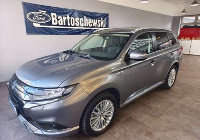 Mitsubishi Outlander, 2020