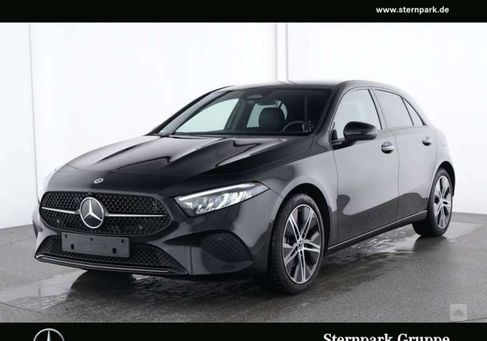 Mercedes-Benz A 180, 2023