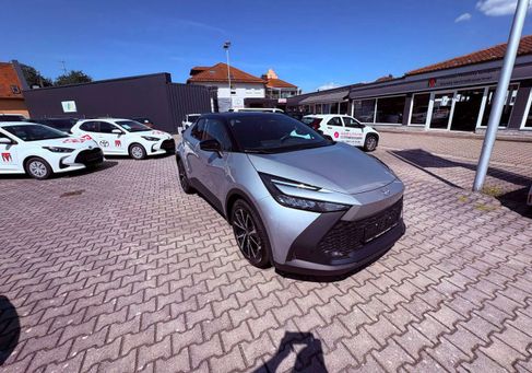 Toyota C-HR, 2025 3