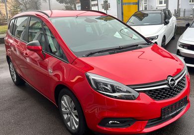 Opel Zafira, 2017